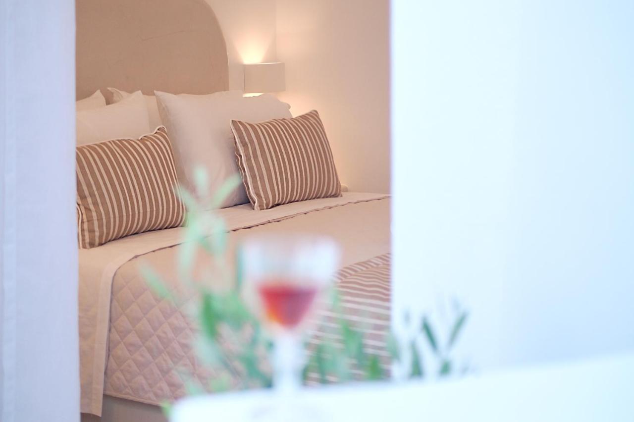 Golden Stone Santorini Suites Akrotírion Buitenkant foto